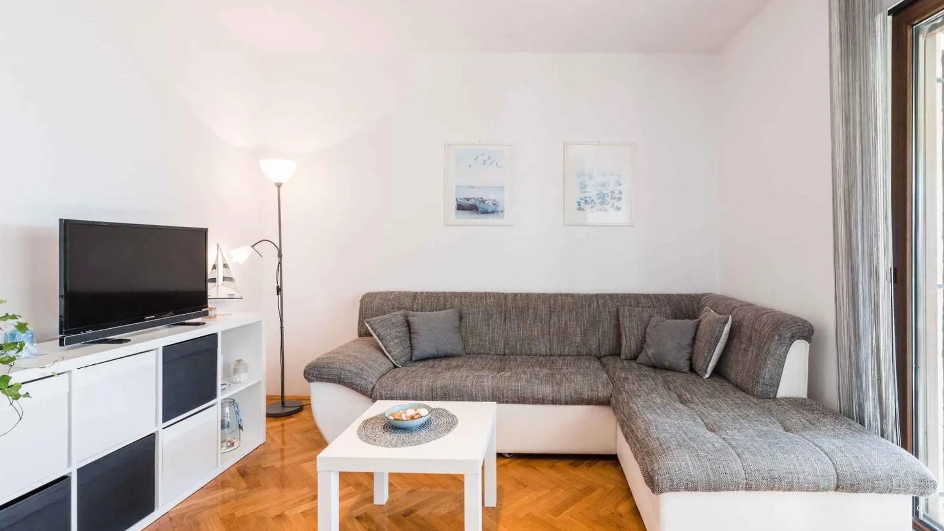 Apartment In Selce 39358