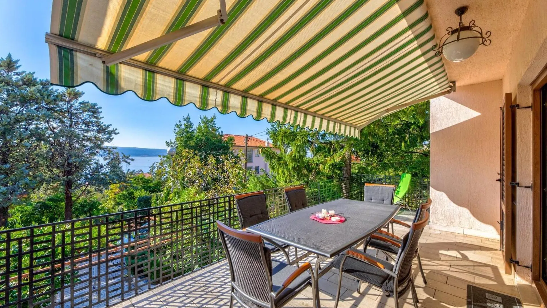 Apartment In Selce 39358